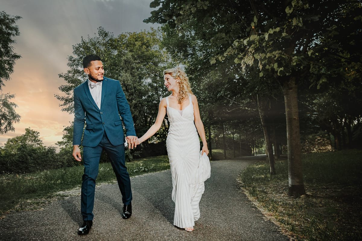 Cum îți rezervi un fotograf și videograf de nuntă